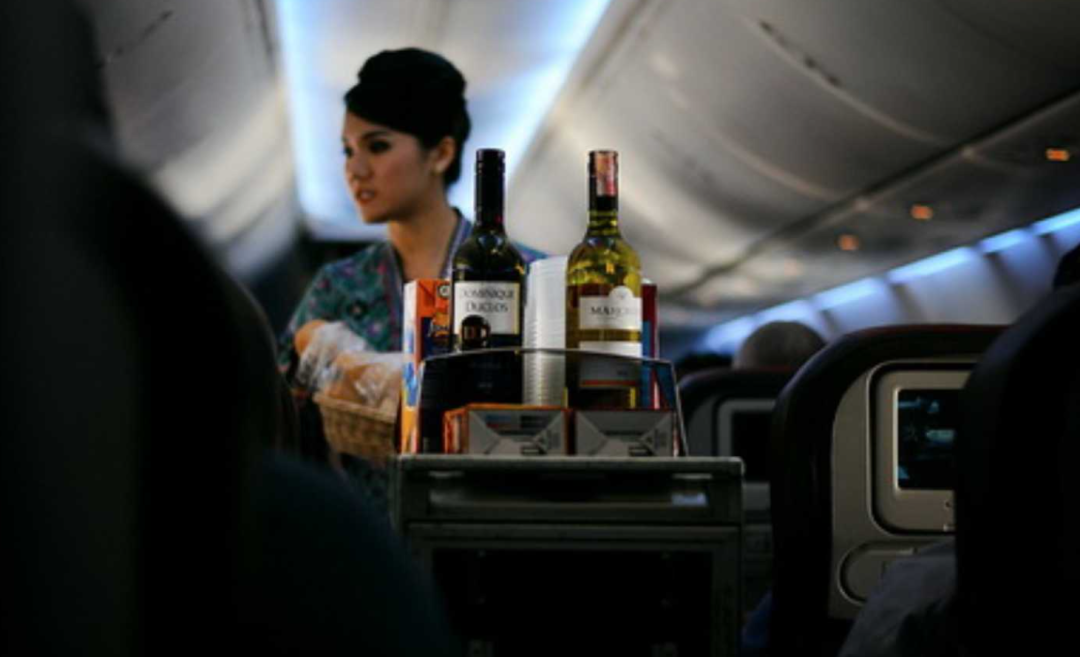 为什么飞机上的葡萄酒不好喝？