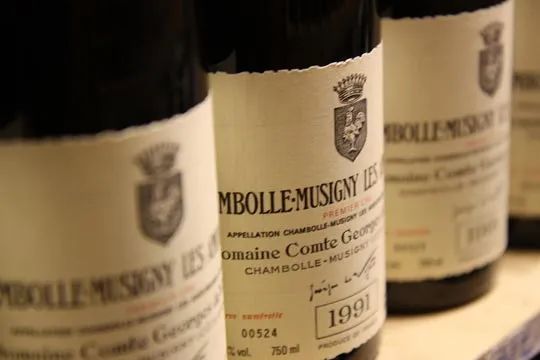 Tweezers and velvet gloves… What makes wines from Comte Georges de ...