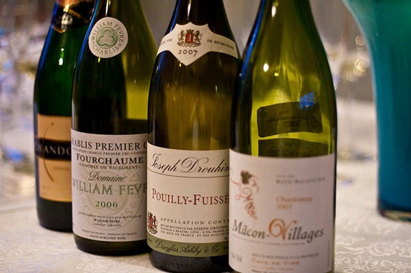 来自不同产区的由霞多丽（Chardonnay）品种酿造的葡萄酒， 图片来源：Culinary Fool