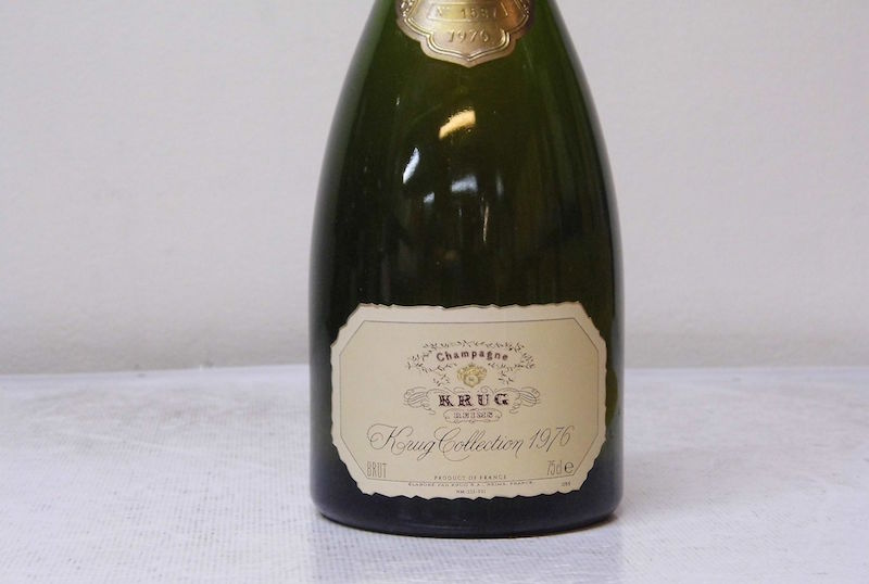 由于极高的酸度和高压环境，年份香槟的陈年能力非常之长，文中1976年份的Krug，其实仍然年富力强