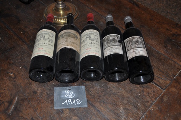 几瓶老年份酒，图片来源：知味葡萄酒杂志