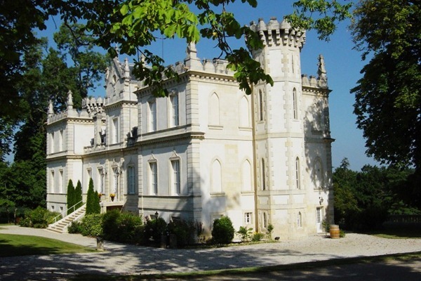宁夏红集团收购的路易骑士酒庄（Château du Grand Mouëys）