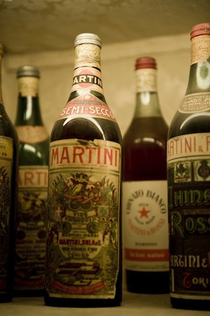 虽然当代的宣传总是充满时尚感，但千万别忘了马天尼（Martini）同样拥有150年历史的品牌