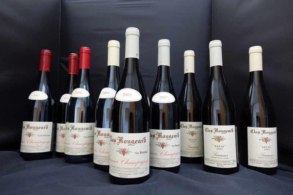 Clos Rougeard的酒，其中最有特色的是红的Le Bourg, Le Poyeaux和白的Brézé