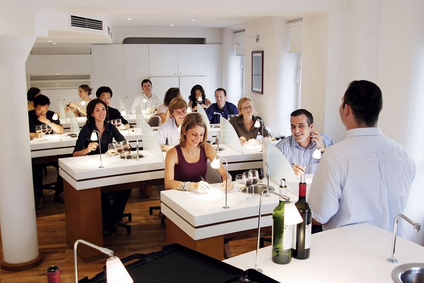 第一篇：法国葡萄酒高等教育体系综合介绍
